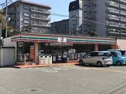 セブンイレブン 茨木三島町店の画像