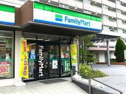 ファミリーマート 豊成団地店の画像