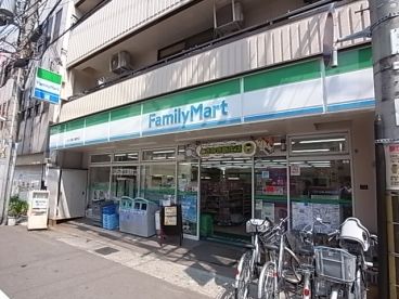 ファミリーマート 東川崎町店の画像