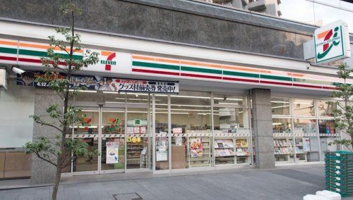 セブンイレブン 立川曙町店の画像