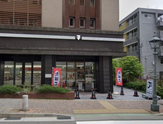 セブンイレブン神戸トアロード店の画像