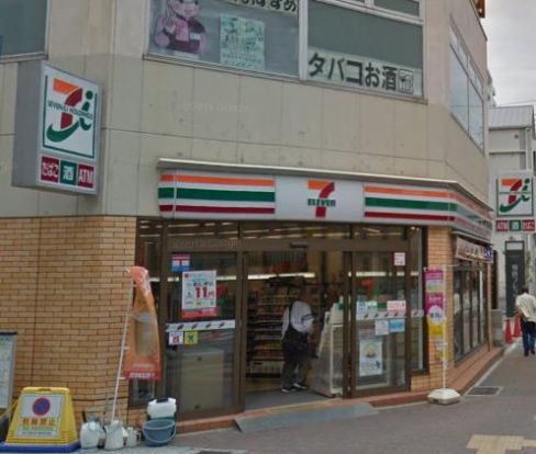 セブンイレブン神戸三宮駅南店の画像