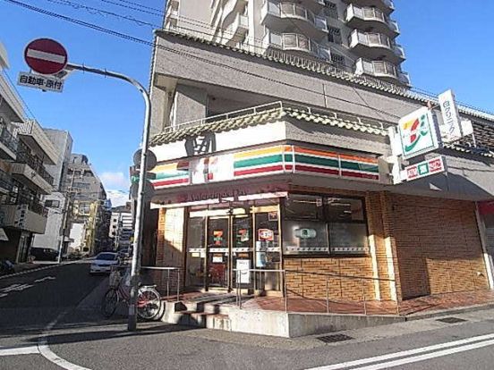 セブンイレブン神戸三宮旭通店の画像