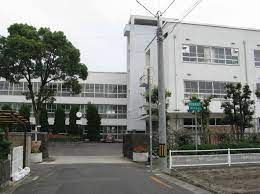 琴平中学校の画像