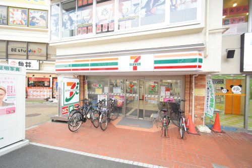 セブンイレブン 板橋下赤塚駅北口店の画像