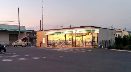 セブンイレブン 川越小堤北店の画像