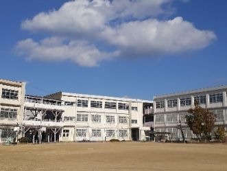 東大阪市立繩手北小学校の画像