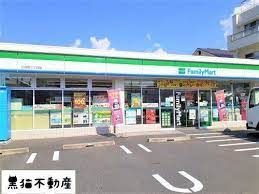 ファミリーマート 江向町三丁目店の画像