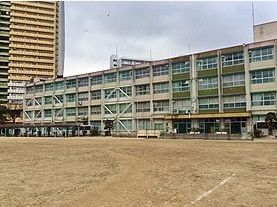 西宮市立鳴尾南中学校の画像