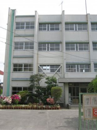 寝屋川市立 田井小学校の画像