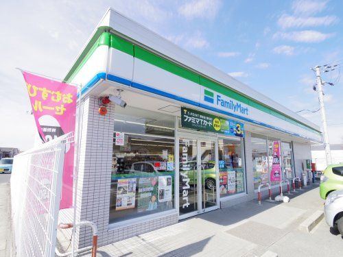 ファミリーマート 天理柳本店の画像