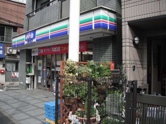 スリーエフ千駄木店の画像