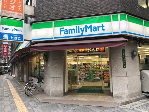 ファミリーマート 梅田中津店の画像