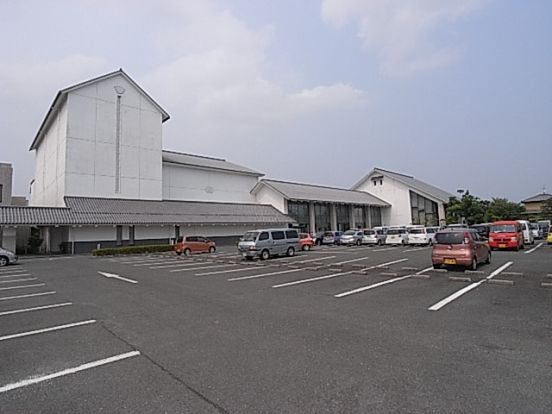 川西町立図書館の画像