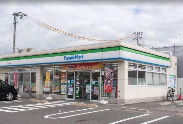 ファミリーマート 岡山田中店の画像