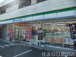 ファミリーマート 豊田小坂本町店の画像