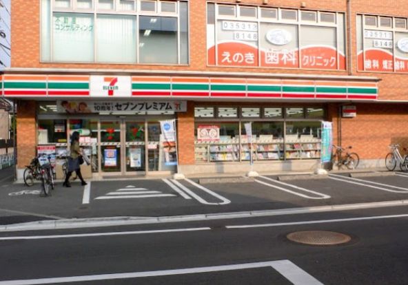 セブンイレブン 世田谷榎店の画像