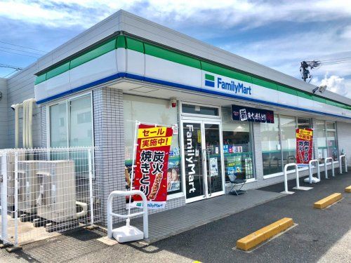 ファミリーマート 長島インター店の画像