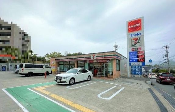 セブンイレブン 神戸ジェームス山店の画像