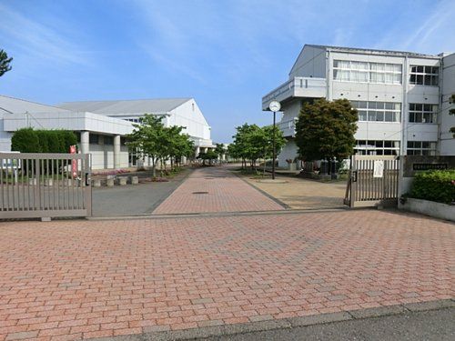 守谷市立けやき台中学校の画像