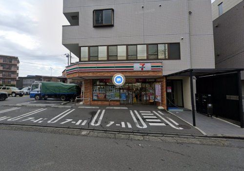 セブンイレブン 横浜坂本町店の画像