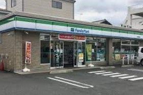 ファミリーマート 坂戸薬師町店の画像