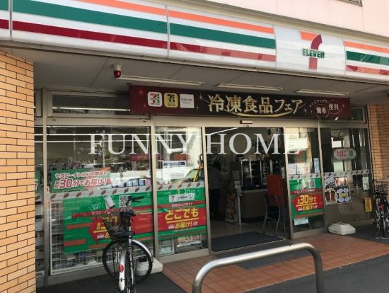 セブンイレブン 世田谷サザエさん通り店の画像