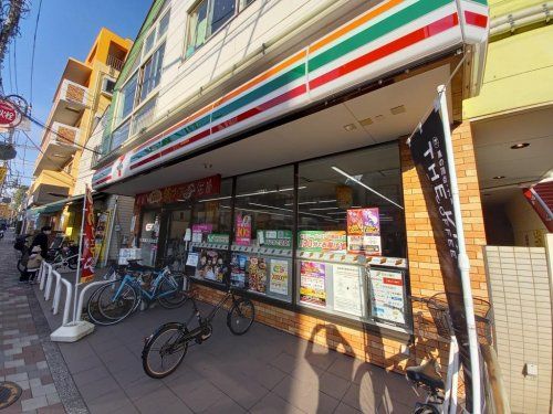 セブンイレブン 目黒柿の木坂1丁目店の画像