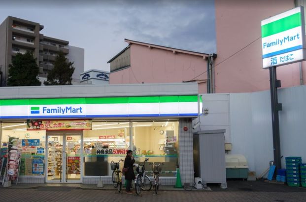 ファミリーマート岡山中央町店の画像