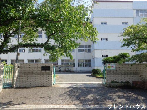 五日市南小学校の画像