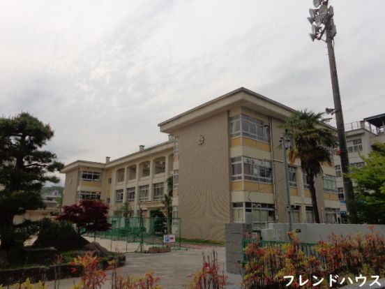 広瀬小学校の画像