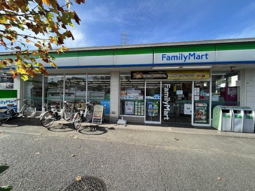 ファミリーマート 鶴見環状二号店の画像