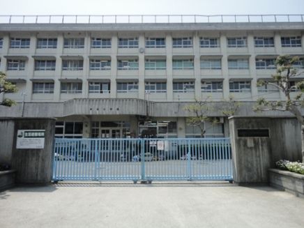 広島市立五日市中央小学校の画像