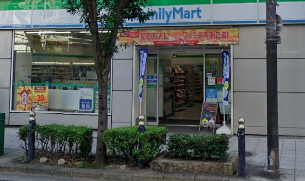 ファミリーマート 京町堀店の画像