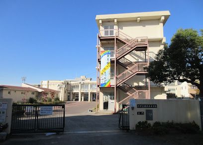 堺市立日置荘中学校の画像