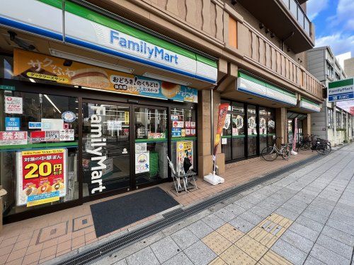 ファミリーマート小浦桜川一丁目店の画像