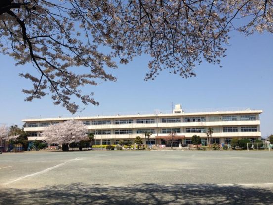 熊谷市立吉見小学校の画像