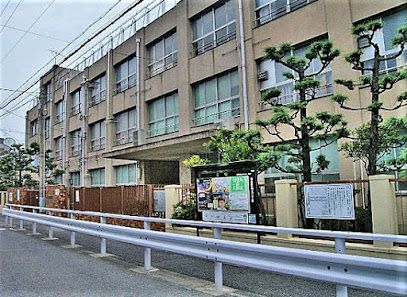 大阪市立墨江小学校の画像