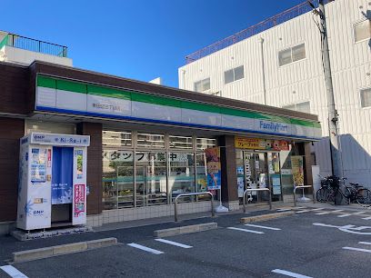 ファミリーマート 東田辺三丁目店の画像