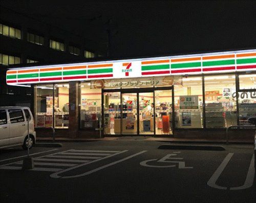 セブン-イレブン 福岡姪浜駅西店の画像