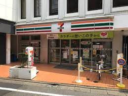 セブンイレブン 世田谷下北沢駅前店の画像