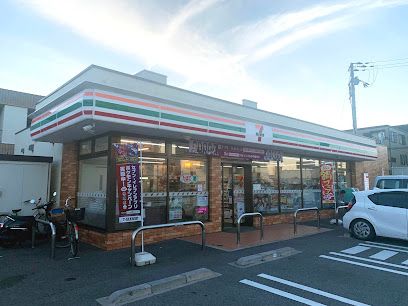 セブンイレブン 堺海山町店の画像