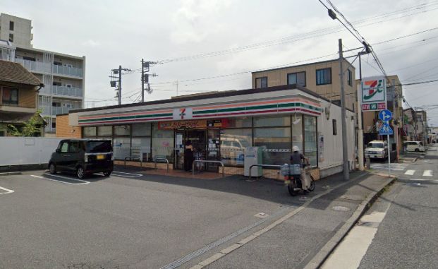 セブンイレブン 横須賀公郷町2丁目店の画像