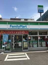 ファミリーマート 名南本地通三丁目店の画像