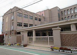 宝塚市立仁川小学校の画像