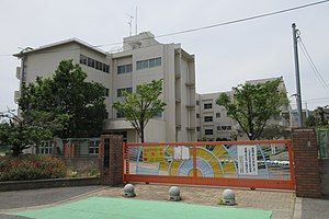 宝塚市立光明小学校の画像