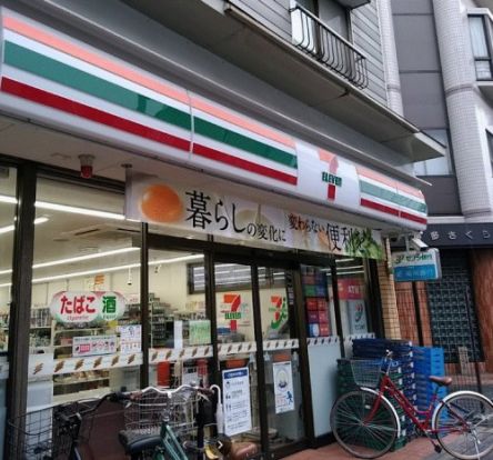 セブン-イレブン 博多奈良屋店の画像