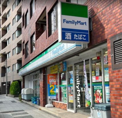 ファミリーマート　横浜楠木町店の画像