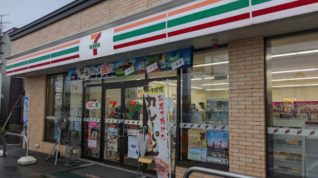 セブンイレブン 旭川東6条店の画像