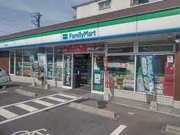 ファミリーマート緑尾崎山店の画像